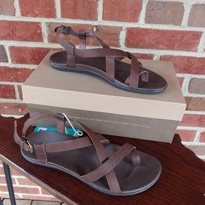 Olukai sandals